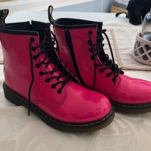 Dr. Martens Delaney side zip boot-youth